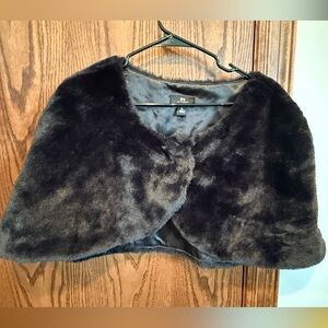 Black Faux Fur Women's Cape